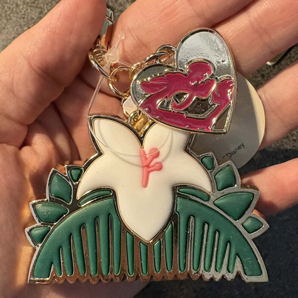 Mulan pocketbac holder (Bath and body works)